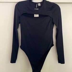 COPY - H&M NWT long sleeve black bodysuit